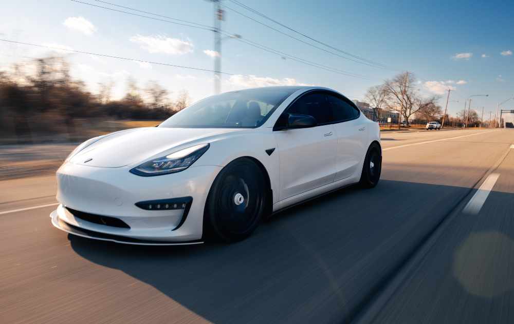 Are Traditional Car Manufacturers Sweating Over Tesla's Arrival